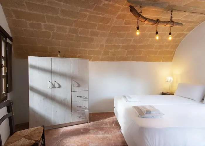 Myrsini's Castle House - Comfortable With Large Balcony & Sea View Semesterbostad