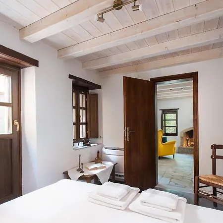 別荘 Myrsini's Castle House - Comfortable With Large Balcony & Sea View